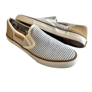 Tommy Bahama Women’s Striped Canvas Slip On Sneakers Shoes Blue White Nautical